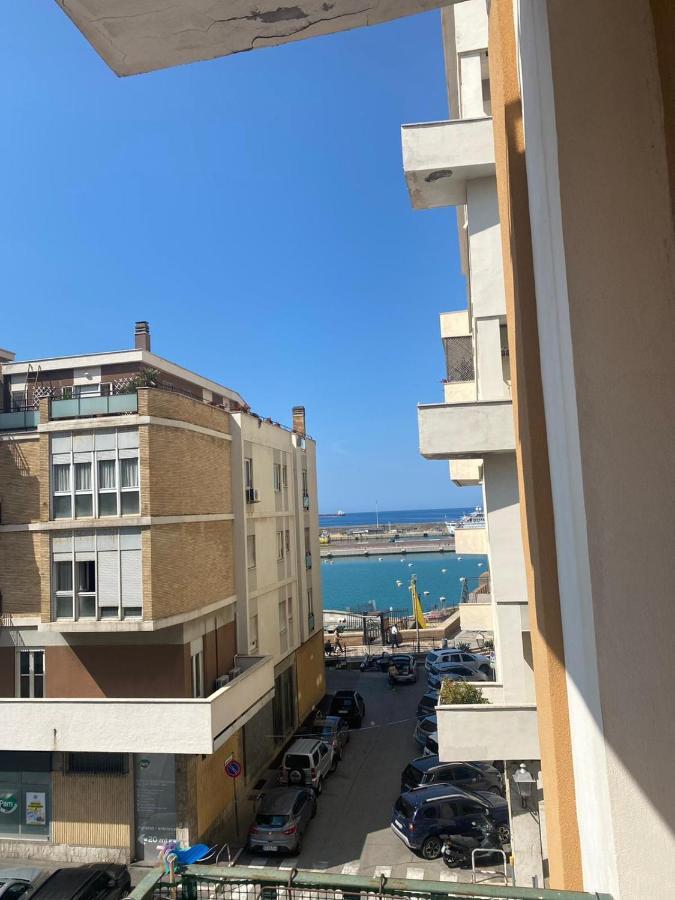 Md House Panzió Civitavecchia Kültér fotó